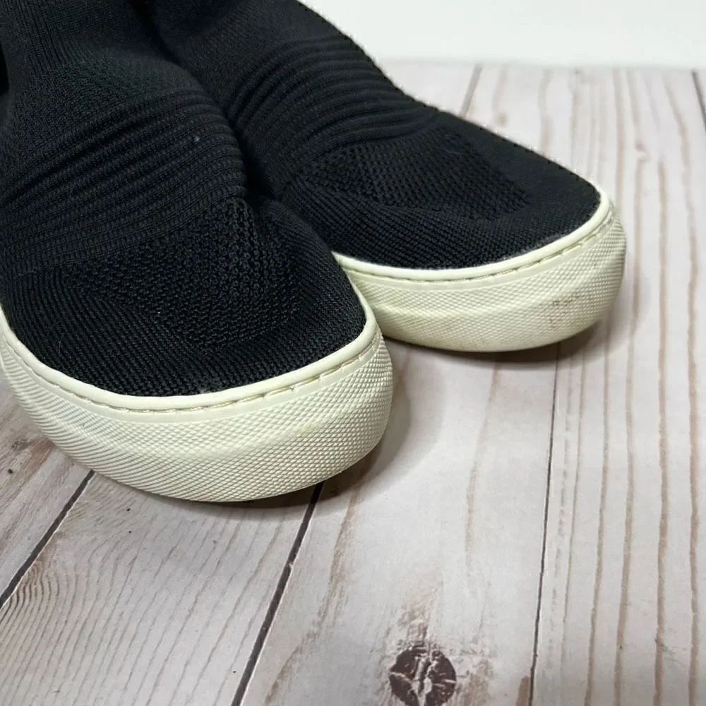 Madden Girl Black Buff Stretch Comfort Shoes - Picture 6 of 10